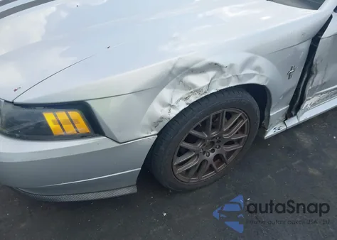 2003 Ford Mustang z USA, uszkodzony, nr VIN 1FAFP404X3F432389